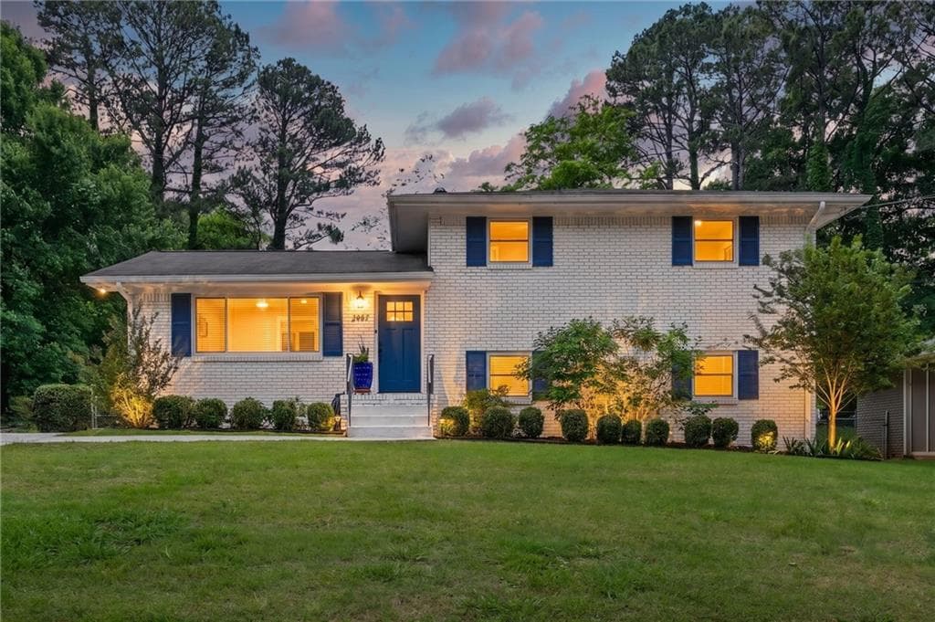 4 bedroom, 3 bathroom, 1,800 sq ft single family residence under contract at 2497 Whites Mill Lane, Decatur, GA 30032 — photo 2