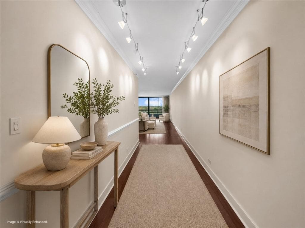 2 bedroom, 2 bathroom, 2,403 sq ft condominium for sale at 2660 Peachtree Road 16C, Atlanta, GA 30305 — photo 3