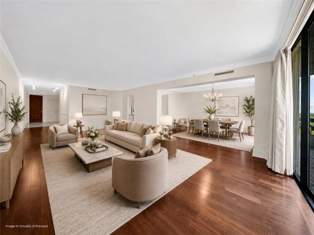 2 bedroom, 2 bathroom, 2,403 sq ft condominium for sale at 2660 Peachtree Road 16C, Atlanta, GA 30305 — photo 7