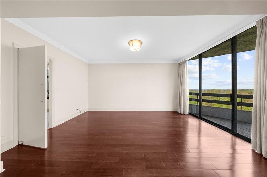 2 bedroom, 2 bathroom, 2,403 sq ft condominium for sale at 2660 Peachtree Road 16C, Atlanta, GA 30305 — photo 10