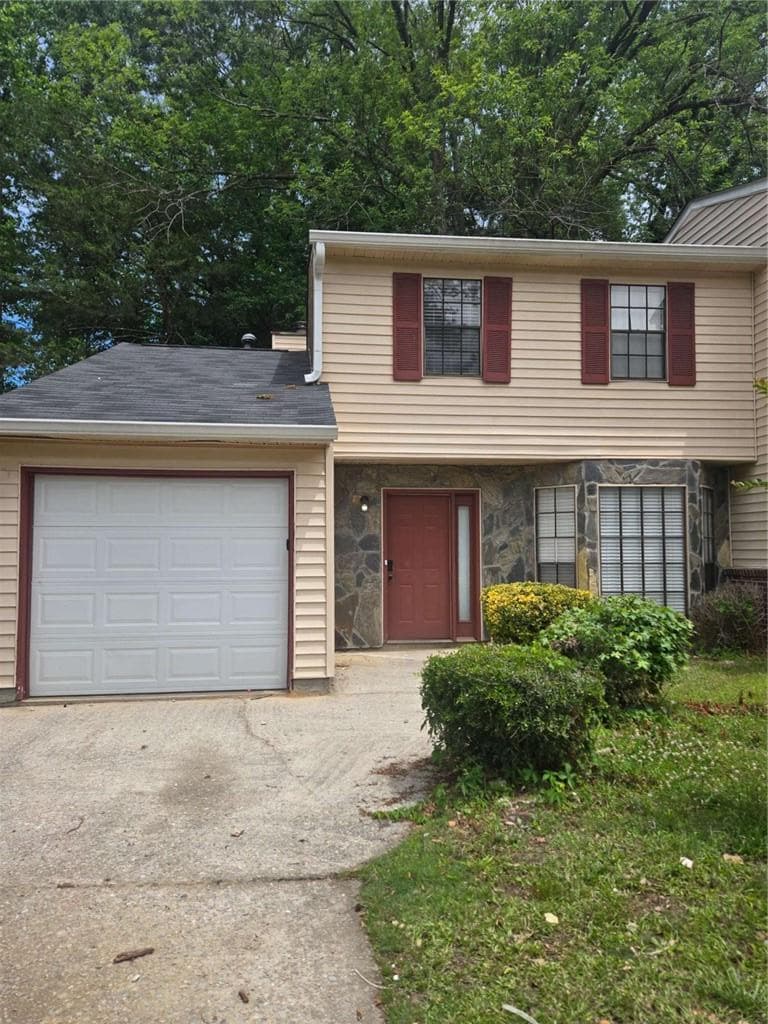 2 bedroom, 2 bathroom, 1,250 sq ft townhouse sold at 1004 Pine Tree Trail, South Fulton, GA 30349