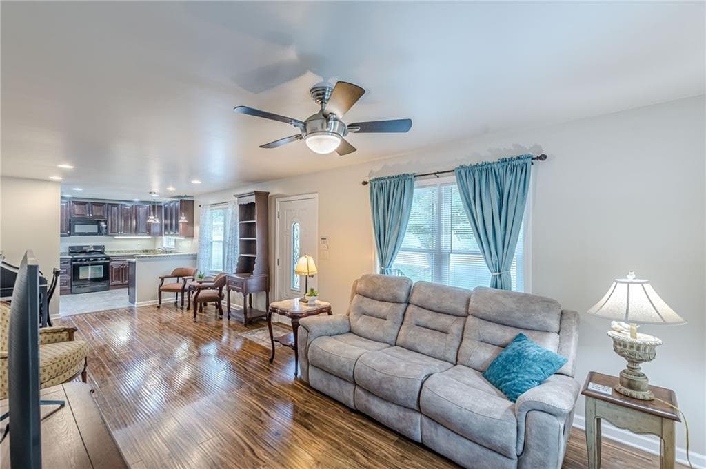 2 bedroom, 2 bathroom, 1,203 sq ft single family residence for sale at 224 Birch Street, Hapeville, GA 30354 — photo 10