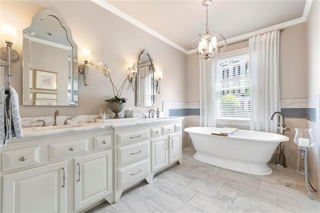 4 bedroom, 5 bathroom, 2,954 sq ft townhouse under contract at 521 Vinings Estates Drive A6, Mableton, GA 30126 — photo 8