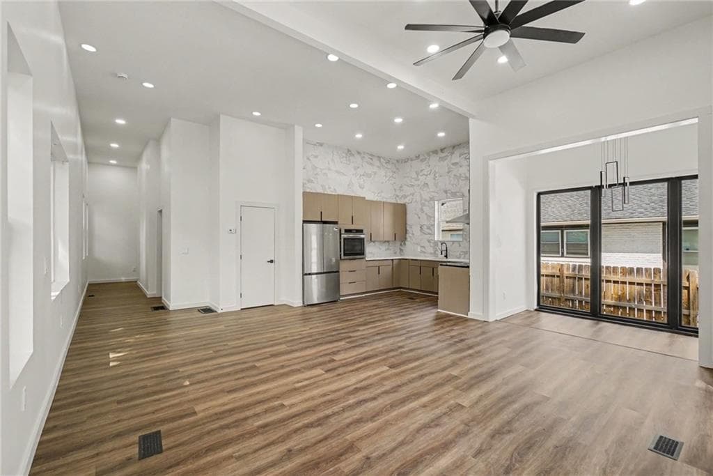 4 bedroom, 4 bathroom, 2,856 sq ft single family residence for sale at 1073 Mayson Turner Road, Atlanta, GA 30314 — photo 7