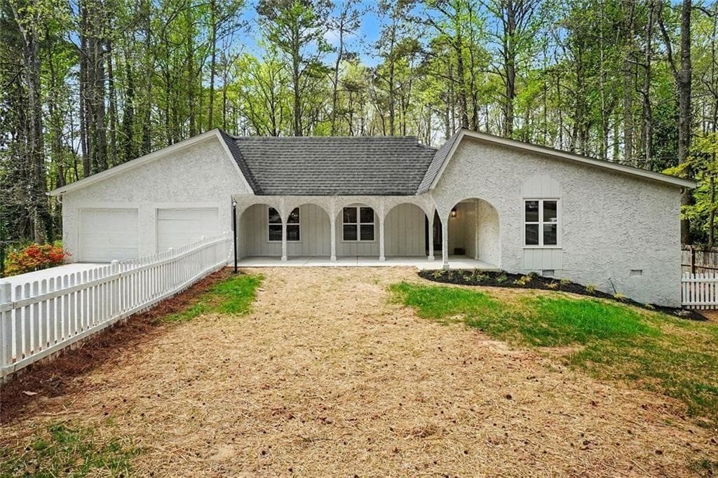 4 bedroom, 3 bathroom, 3,069 sq ft single family residence sold at 1827 Meadowood Drive, Marietta, GA 30062