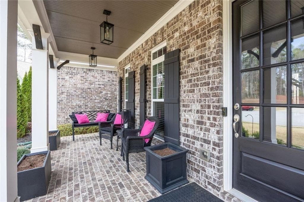 5 bedroom, 4 bathroom, 3,768 sq ft single family residence under contract at 1251 Chipmunk Forest Chase, Powder Springs, GA 30127 — photo 3