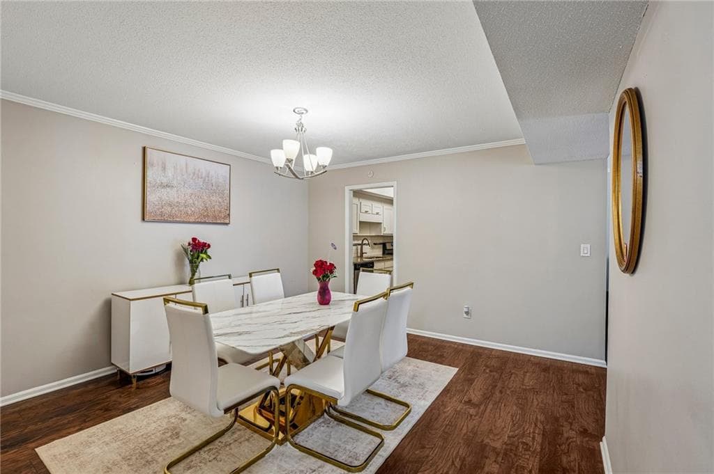 3 bedroom, 2 bathroom, 1,469 sq ft condominium for sale at 6851 Roswell Road D21, Atlanta, GA 30328 — photo 10