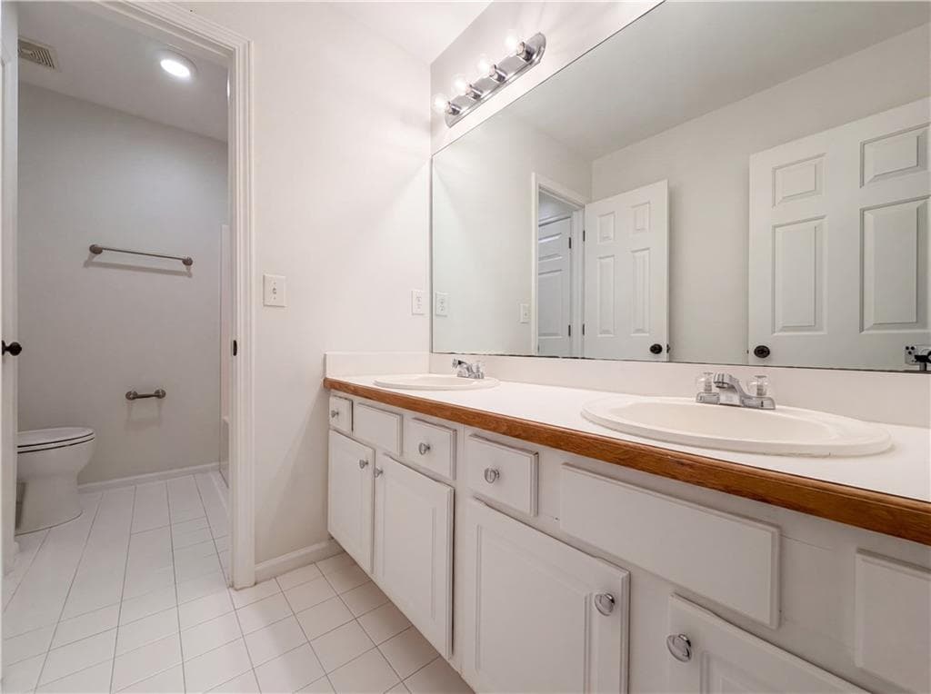 5 bedroom, 4 bathroom, 3,593 sq ft single family residence for sale at 2298 Camden Drive, Marietta, GA 30064 — photo 6