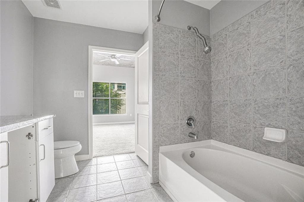 2 bedroom, 2 bathroom, 1,274 sq ft condominium for sale at 250 Pharr Road 405, Atlanta, GA 30305 — photo 8