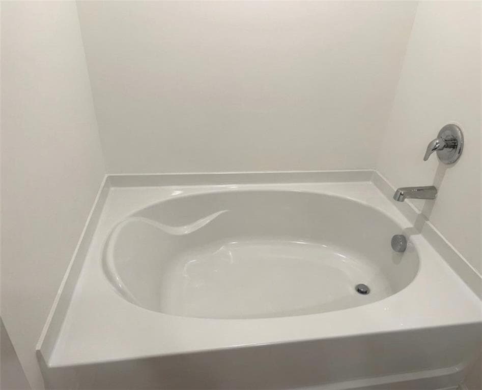 4 bedroom, 3 bathroom, 2,186 sq ft single family residence for rent at 274 Canyon Ferry Way, Hoschton, GA 30548 for $2,150 a month — photo 6