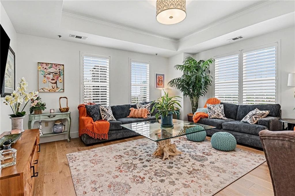 2 bedroom, 2 bathroom, 1,344 sq ft condominium for sale at 325 E Paces Ferry Road 1511, Atlanta, GA 30305 — photo 4
