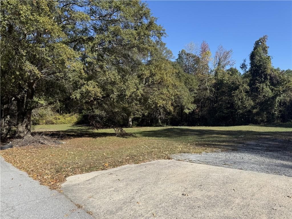 4 bedroom, 2 bathroom duplex for sale at 395 Woodlawn Avenue, Atlanta, GA 30318 — photo 10