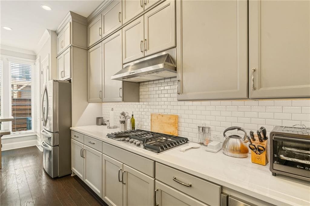 4 bedroom, 4 bathroom, 3,900 sq ft townhouse for sale at 555 Verismo Way, Alpharetta, GA 30009 — photo 7
