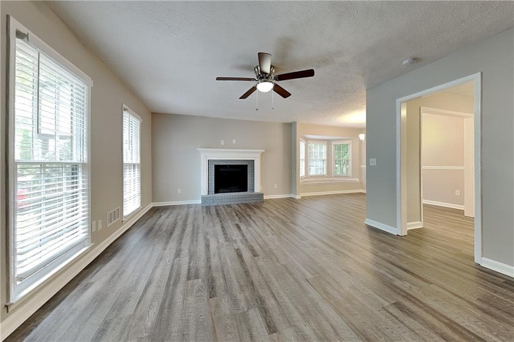 3 bedroom, 2 bathroom, 1,392 sq ft single family residence for rent at 3111 Fife Way, Snellville, GA 30039 for $2,050 a month — photo 3