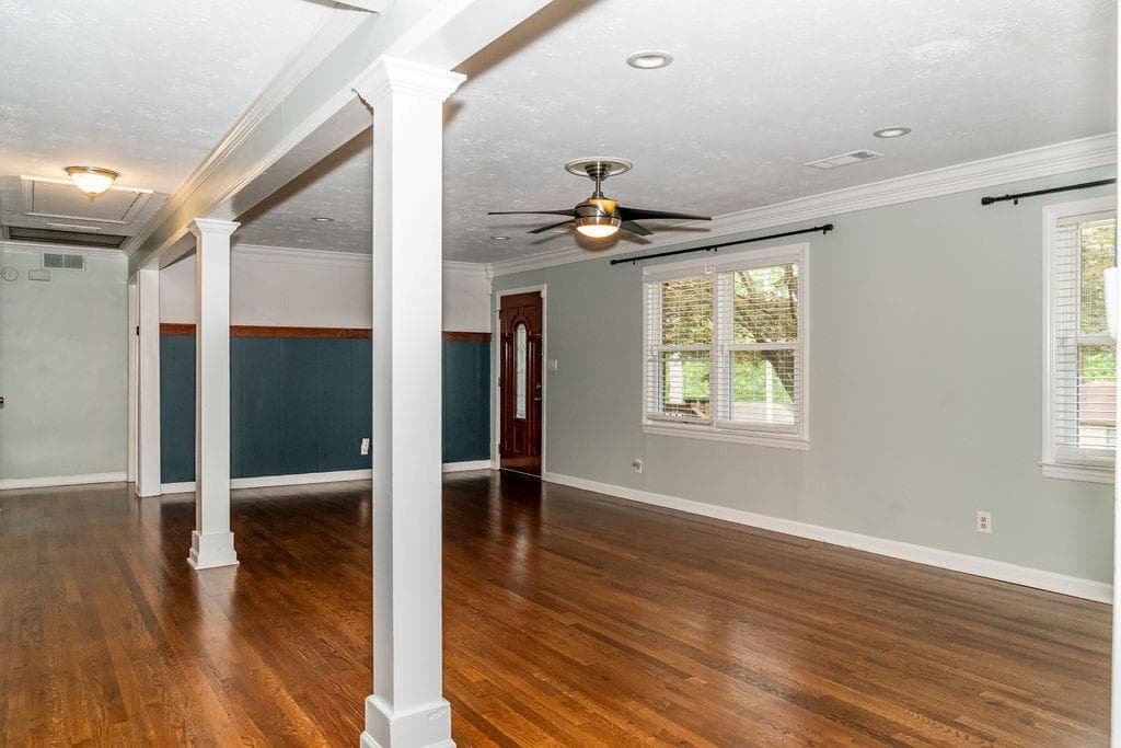 5 bedroom, 3 bathroom, 2,492 sq ft single family residence for rent at 2331 Robin Lane, Smyrna, GA 30080 for $3,000 a month — photo 3