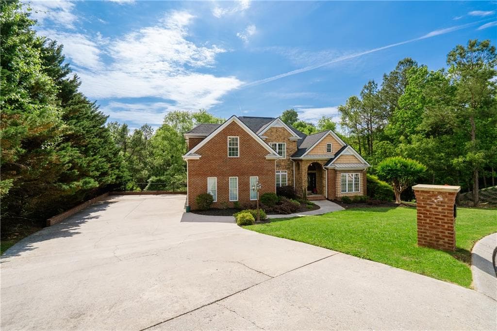 4 bedroom, 4 bathroom, 3,745 sq ft single family residence for sale at 411 Overlook Way, Cohutta, GA 30710 — photo 4