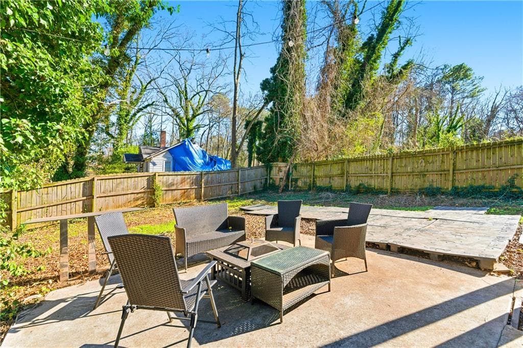 4 bedroom, 3 bathroom, 2,850 sq ft single family residence for sale at 902 Gaston Street, Atlanta, GA 30310 — photo 6