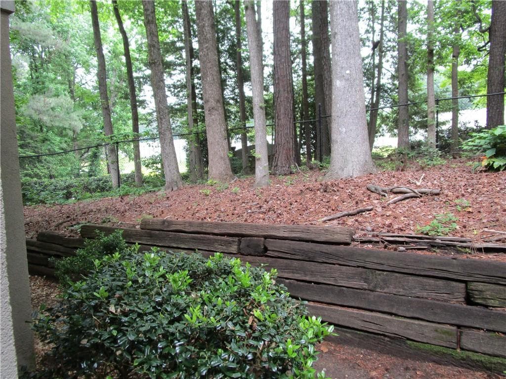 1 bedroom, 1 bathroom, 730 sq ft condominium for rent at 4003 Wingate Way, Sandy Springs, GA 30350 for $1,600 a month — photo 2