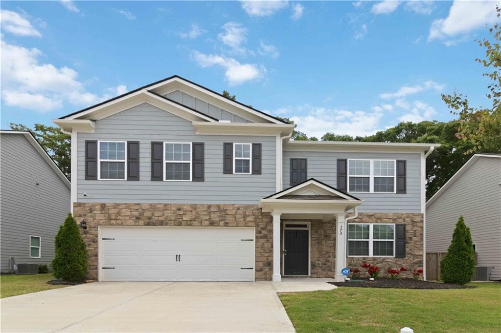 5 bedroom, 3 bathroom, 2,511 sq ft single family residence sold at 375 Starbuck Parkway, Pendergrass, GA 30567