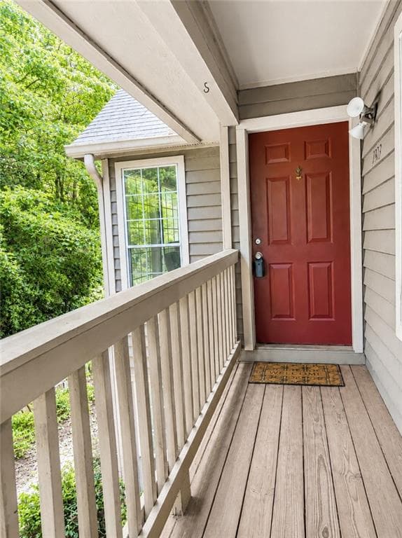 2 bedroom, 2 bathroom, 1,150 sq ft condominium for sale at 1303 Country Park Drive, Smyrna, GA 30080 — photo 2