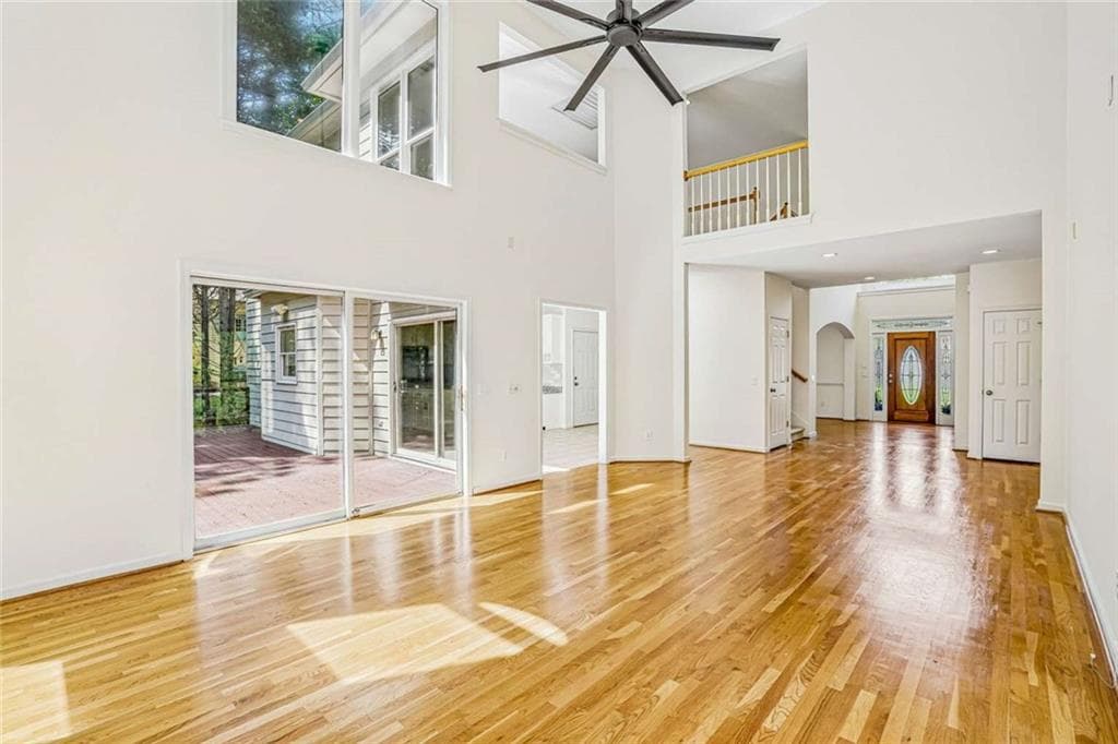 6 bedroom, 5 bathroom, 5,110 sq ft single family residence for sale at 802 Eastside Pointe, Woodstock, GA 30189 — photo 5