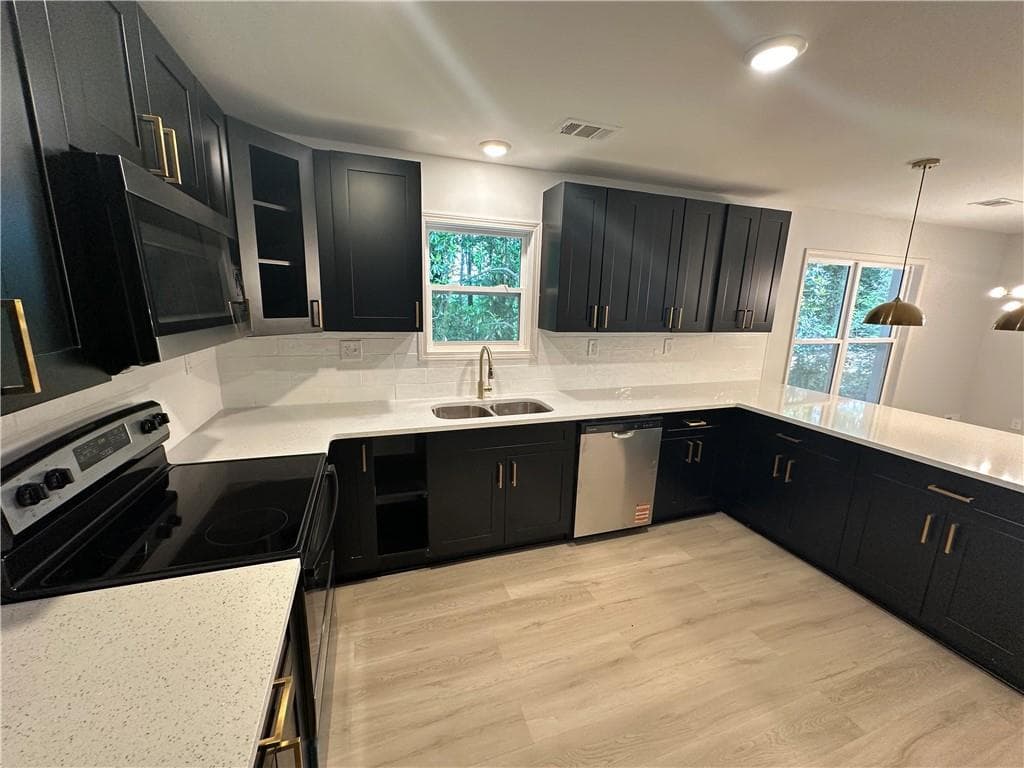 5 bedroom, 3 bathroom, 3,495 sq ft single family residence for sale at 2676 Miriam Lane, Decatur, GA 30032 — photo 4