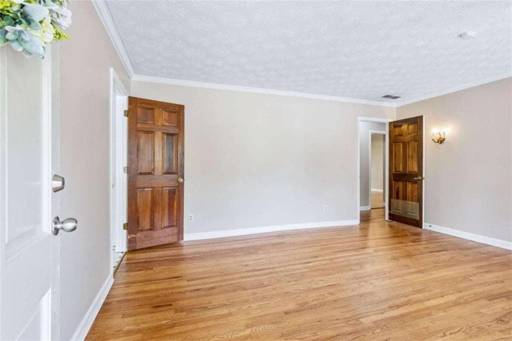 3 bedroom, 3 bathroom, 2,712 sq ft single family residence for sale at 4256 Hamilton Mill Road, Buford, GA 30519 — photo 3