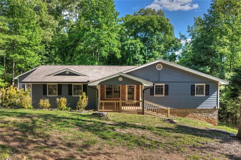 5 bedroom, 3 bathroom, 2,288 sq ft single family residence under contract at 317 Hideaway Place, Morganton, GA 30560 — photo 3
