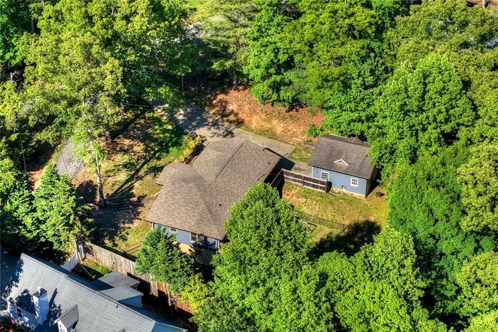 5 bedroom, 3 bathroom, 2,288 sq ft single family residence under contract at 317 Hideaway Place, Morganton, GA 30560 — photo 6