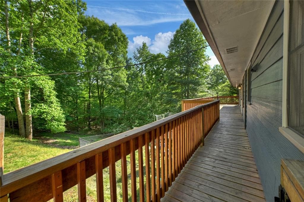 5 bedroom, 3 bathroom, 2,288 sq ft single family residence under contract at 317 Hideaway Place, Morganton, GA 30560 — photo 9