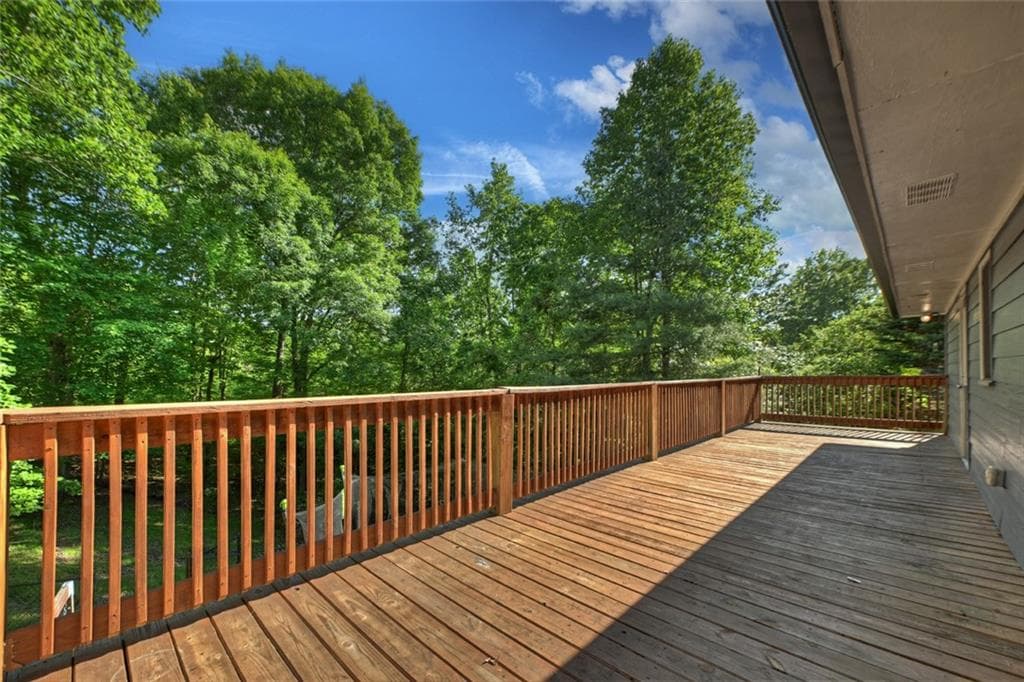 5 bedroom, 3 bathroom, 2,288 sq ft single family residence under contract at 317 Hideaway Place, Morganton, GA 30560 — photo 10