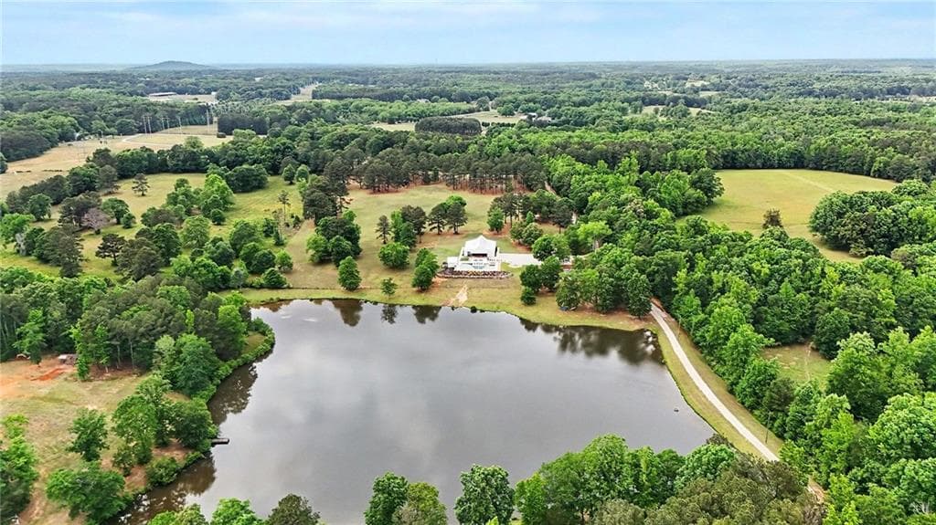 8 bedroom, 6 bathroom, 5,631 sq ft single family residence under contract at 1151 Social Circle Fairplay Road, Social Circle, GA 30025 — photo 4
