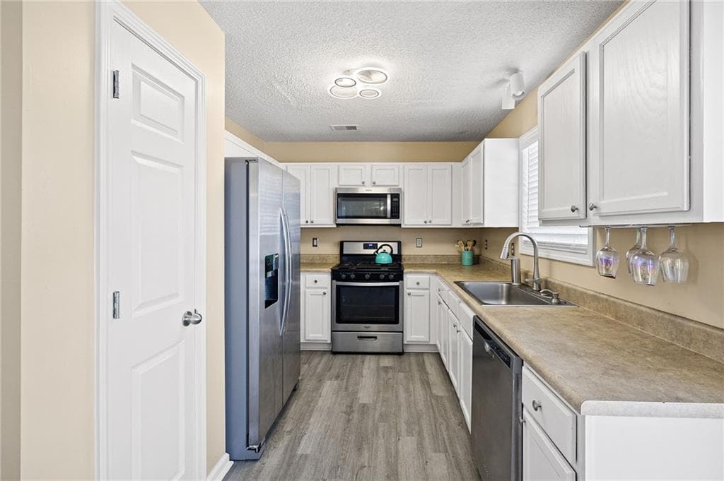 3 bedroom, 3 bathroom, 1,243 sq ft single family residence for sale at 108 Greystone Way, Hiram, GA 30141 — photo 9
