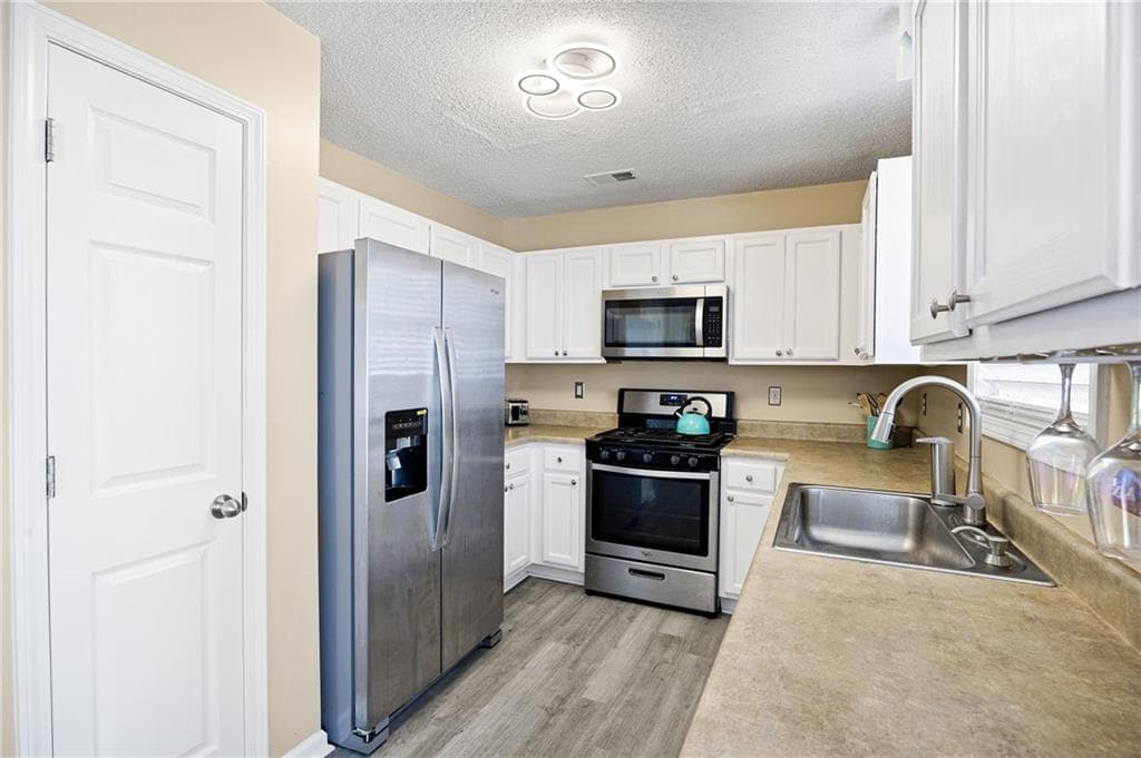 3 bedroom, 3 bathroom, 1,243 sq ft single family residence for sale at 108 Greystone Way, Hiram, GA 30141 — photo 10