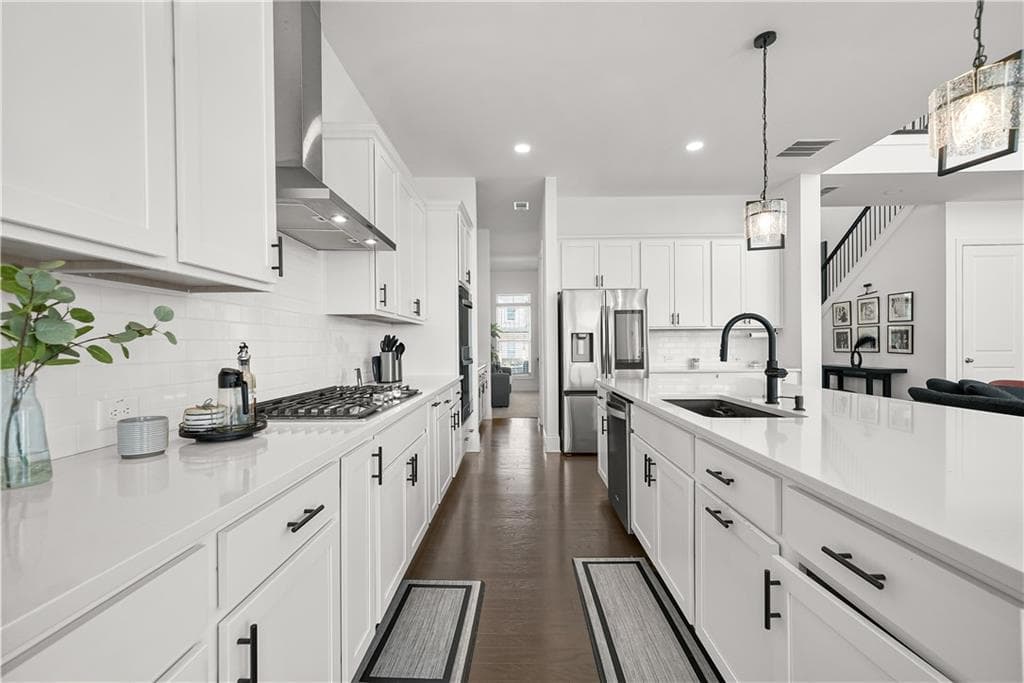 5 bedroom, 6 bathroom, 5,101 sq ft single family residence for sale at 237 Tillman Pass, Woodstock, GA 30188 — photo 9