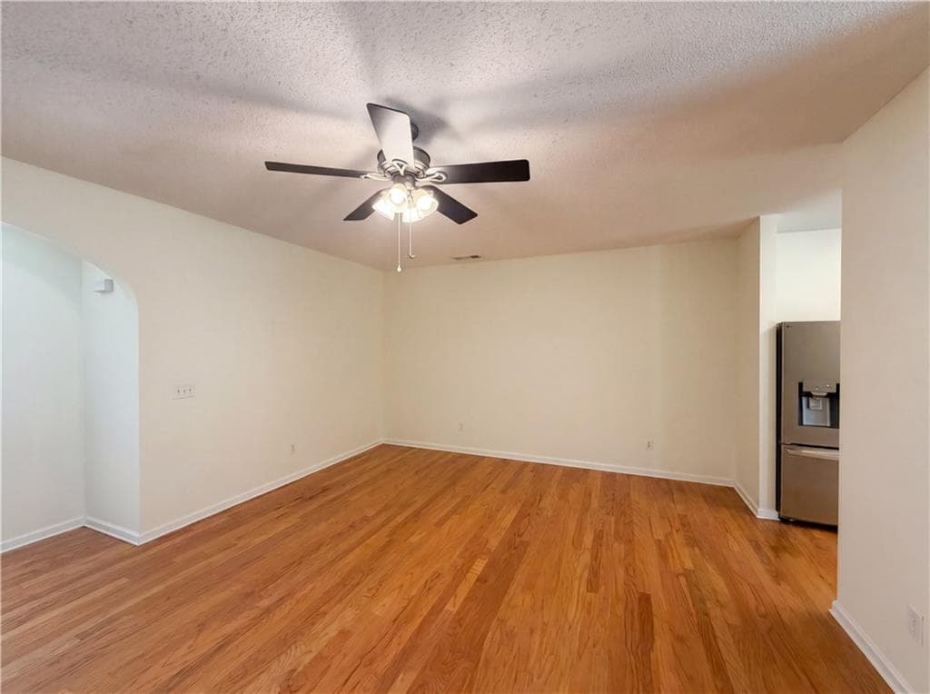 2 bedroom, 3 bathroom, 1,595 sq ft townhouse for sale at 2350 Heritage Park Circle 24, Kennesaw, GA 30144 — photo 7