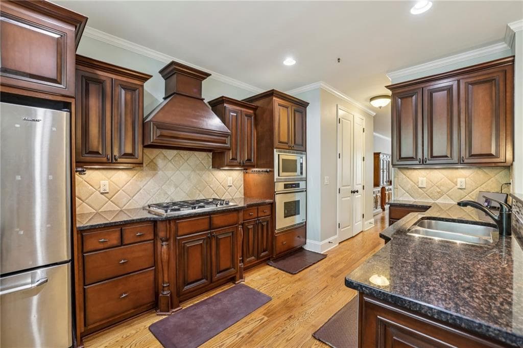 4 bedroom, 4 bathroom, 3,565 sq ft townhouse for sale at 5577 Julian Place, Atlanta, GA 30342 — photo 10