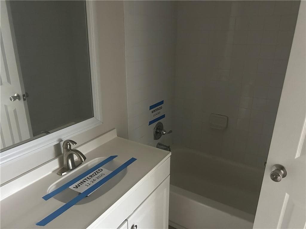 2 bedroom, 3 bathroom, 1,728 sq ft townhouse for sale at 2604 Campbellton Road 2D, Atlanta, GA 30311 — photo 9