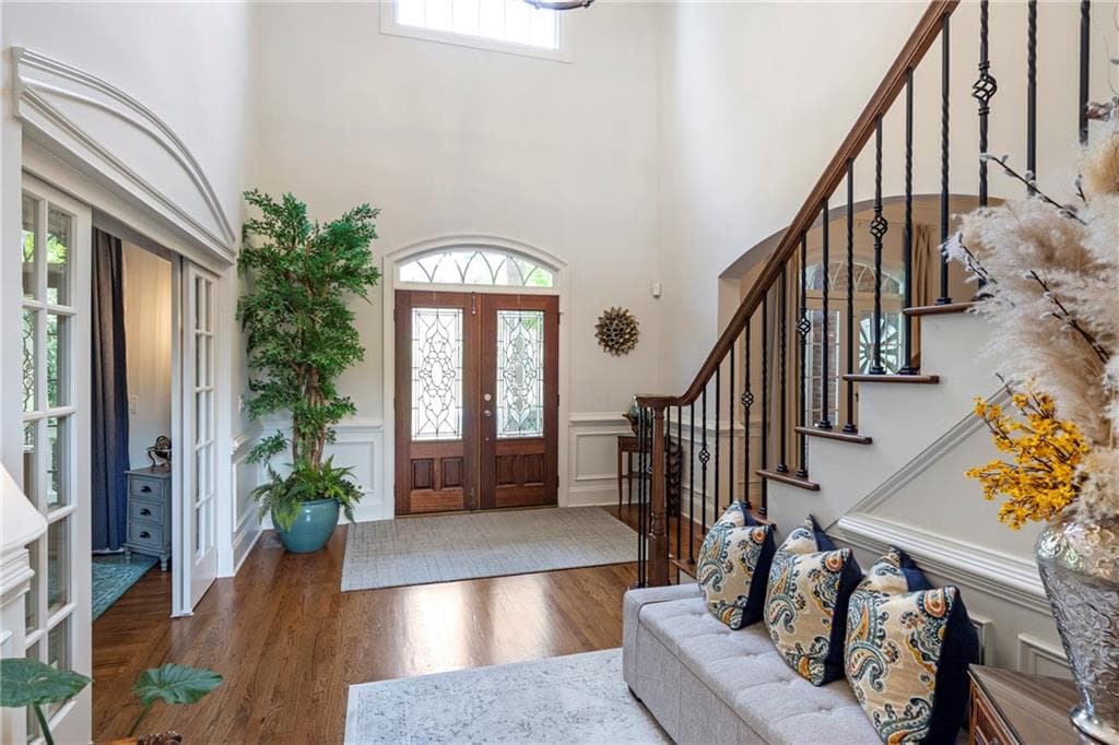 5 bedroom, 6 bathroom, 6,484 sq ft single family residence for sale at 805 Lake Mist Cove, Alpharetta, GA 30004 — photo 8