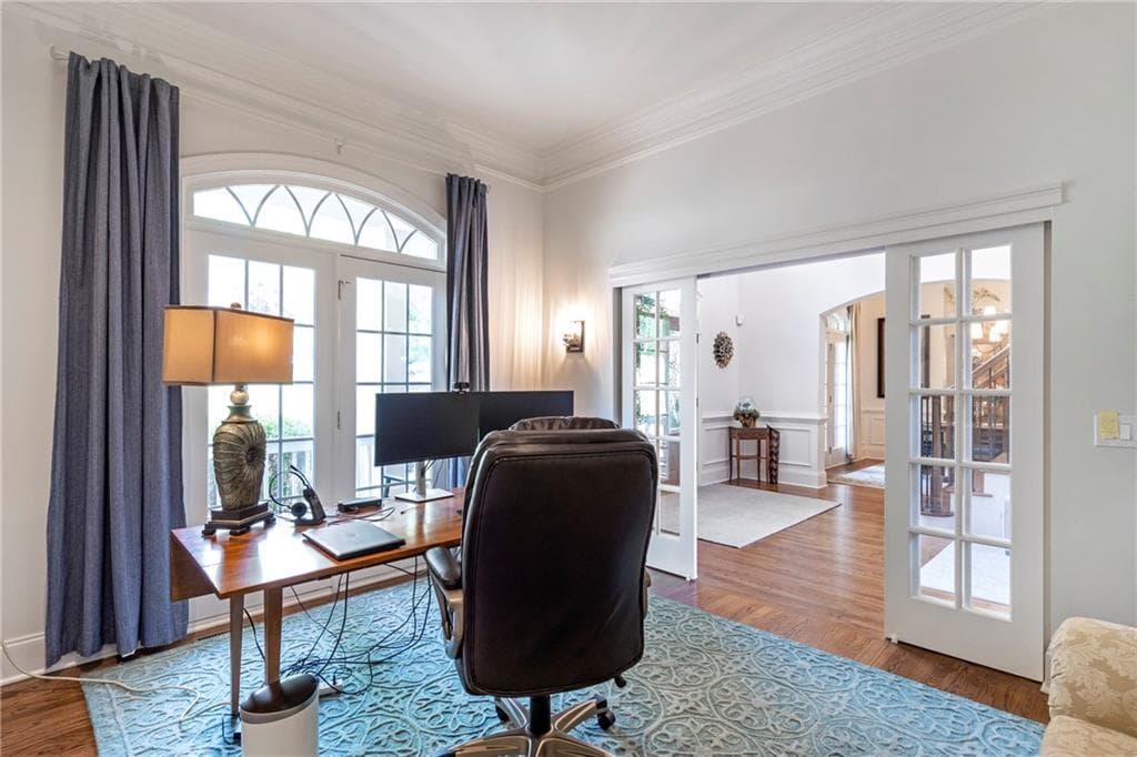 5 bedroom, 6 bathroom, 6,484 sq ft single family residence for sale at 805 Lake Mist Cove, Alpharetta, GA 30004 — photo 10