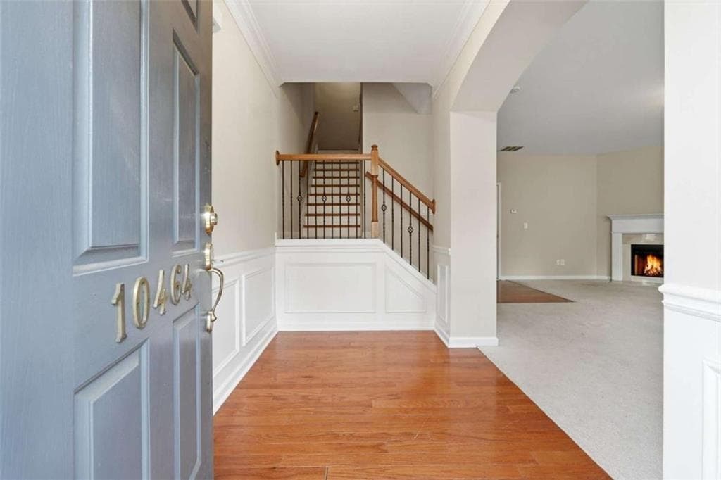 3 bedroom, 4 bathroom, 2,679 sq ft townhouse for sale at 10464 Holliwell Court, Duluth, GA 30097 — photo 3