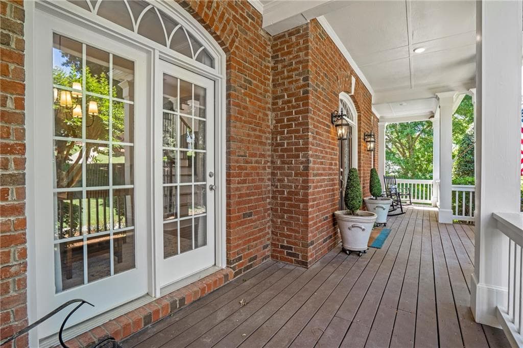 5 bedroom, 6 bathroom, 6,484 sq ft single family residence for sale at 805 Lake Mist Cove, Alpharetta, GA 30004 — photo 6