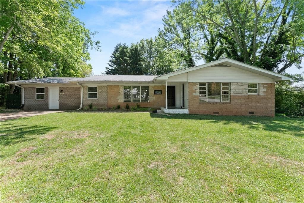 3 bedroom, 2 bathroom, 2,347 sq ft single family residence sold at 1076 Highway 9, Dawsonville, GA 30534