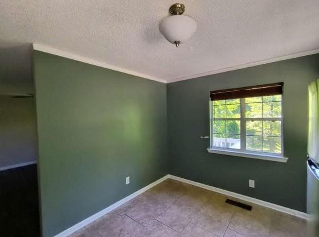 2 bedroom, 1,035 sq ft single family residence for sale at 381 Worley Mill Circle, Chatsworth, GA 30705 — photo 6
