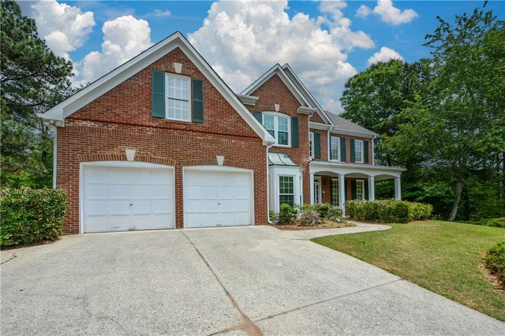 3 bedroom, 3 bathroom, 2,757 sq ft single family residence for sale at 3630 Coldwater Court, Cumming, GA 30041 — photo 3