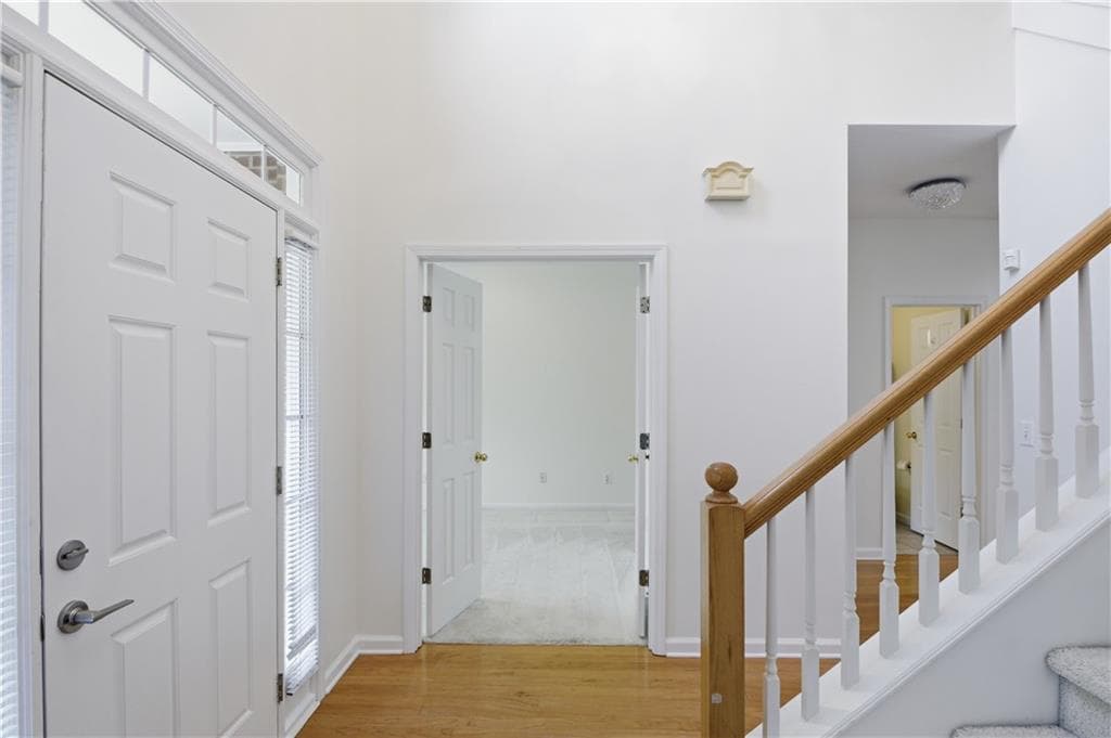 3 bedroom, 3 bathroom, 2,757 sq ft single family residence for sale at 3630 Coldwater Court, Cumming, GA 30041 — photo 5