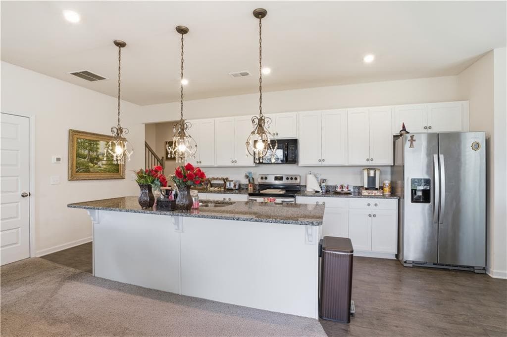 4 bedroom, 3 bathroom, 2,031 sq ft single family residence for sale at 113 Waterside Drive, Calhoun, GA 30701 — photo 10