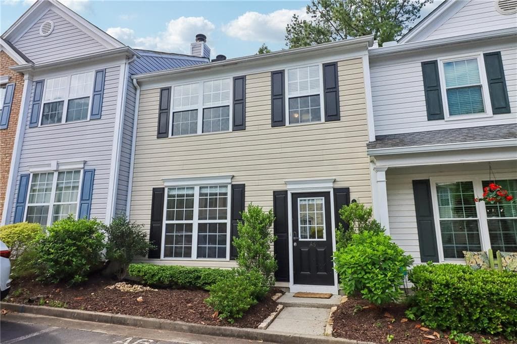 3 bedroom, 3 bathroom, 1,370 sq ft townhouse for sale at 10900 Wittenridge Drive A6, Alpharetta, GA 30022 — photo 8