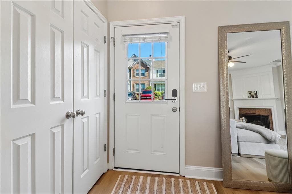 3 bedroom, 3 bathroom, 1,370 sq ft townhouse for sale at 10900 Wittenridge Drive A6, Alpharetta, GA 30022 — photo 10