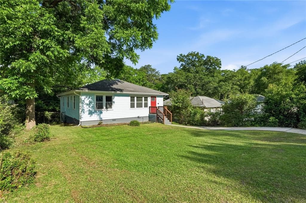 3 bedroom, 2 bathroom, 1,044 sq ft single family residence for sale at 320 Camfield Court, Atlanta, GA 30310 — photo 3